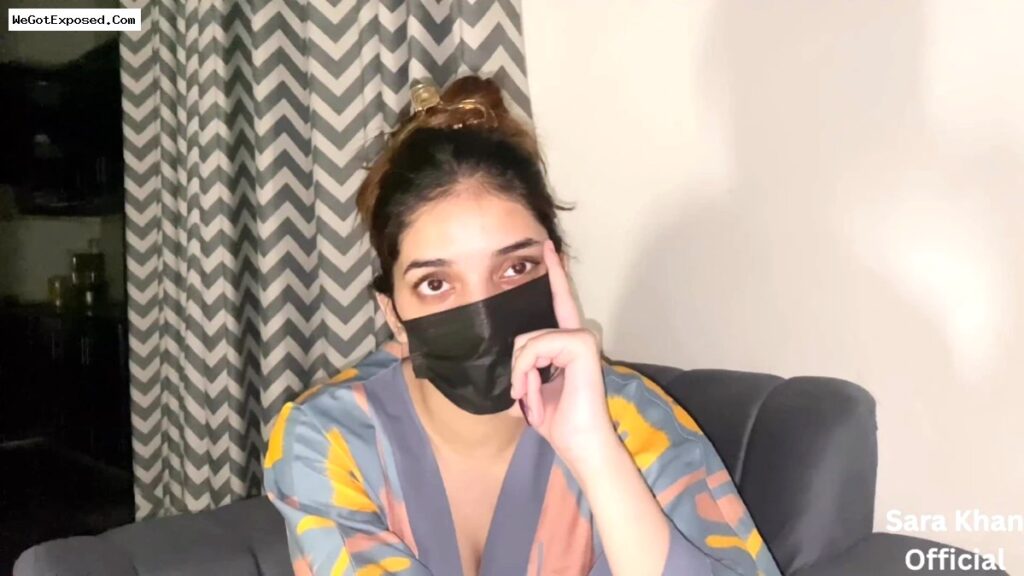 I Meet Secretly with My Boyfriend at Midnight, Sara Khan