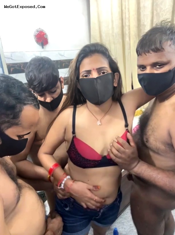 Leaked Indian Wife Asshole Fingering And Boobs Sucking In Gangbang Viral