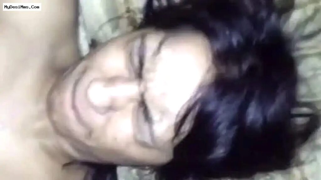 Desi bhabhi ke garam raaz aur masti bhara pal, Hardcore mms