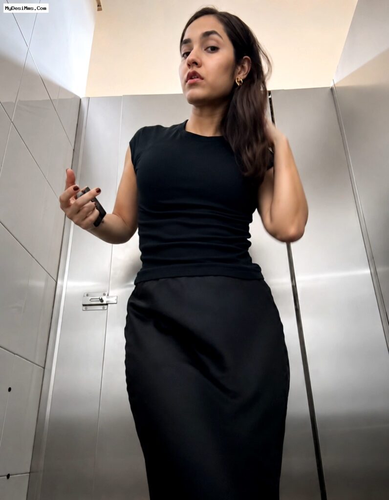 Fathima Showing Off Nude Body in a Public Restroom Bounces Her Boobs And Moan Live