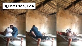 Young Ladies Secret Romance Pakistani Village MMS